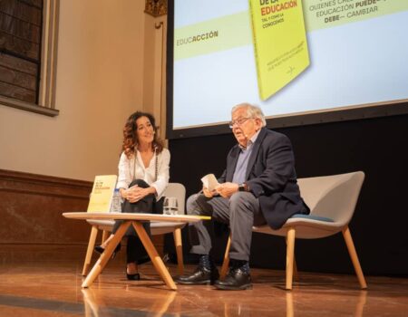 Málaga acoge la presentación de ‘El fin de la educación tal y como la conocemos’El manifiesto de Sonia Díez para impulsar una reconversión educativa en España