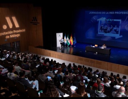 El Auditorio Edgar Neville acoge a 400 bibliotecarios en las Jornadas Provinciales de la Red BECREAUn total de 400 profesionales se dan cita en Málaga para actualizar su formación y celebrar la entrega de los XVII Premios Paraíso