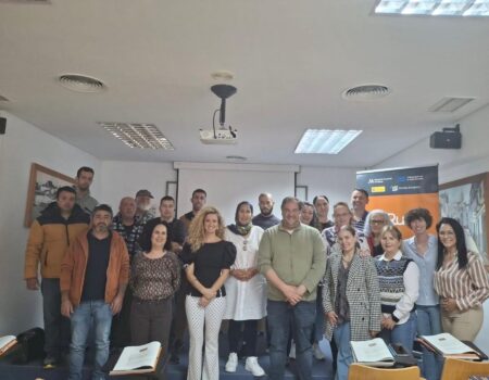 Ardales apuesta por el empleo verde: Comienza el nuevo curso de Jardinería y Restauración del PaisajeEl programa #EnRuta inicia en Ardales una formación de 210 horas sobre jardinería que incluye prácticas directas en negocios del municipio