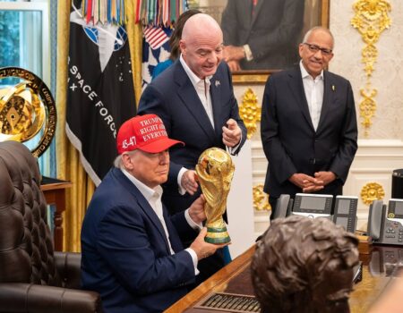 El Mundial bajo la lupa: de los disturbios a las tarjetasEste Mundial de 2026 está siendo muy especial. Es la primera Copa del Mundo multisede